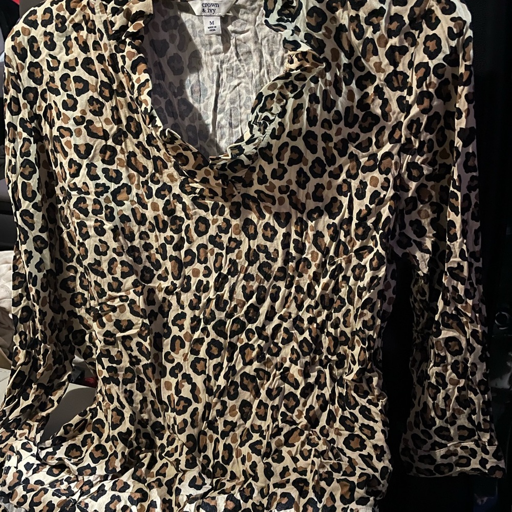 Crown & Ivy Tan Fitted Button Down Shirt with Notched Collar